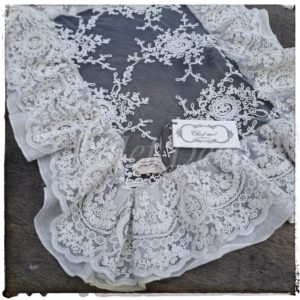 Leinendeckchen Chez Moi mit Spitze in Vintage Cemento