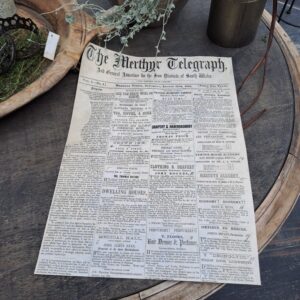 Bildbogen im A3-Format mit nostalgischer Titelseite der Zeitung The Telegraph im Vintage-Stil